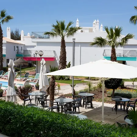 Bayside Salgados Aparthotel