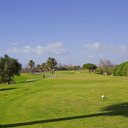 Bayside Salgados Hotel apartamentowy