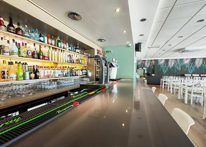 Bayside Salgados 아파트호텔