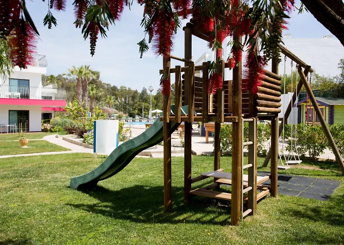 Bayside Salgados Апарт-отель 3*