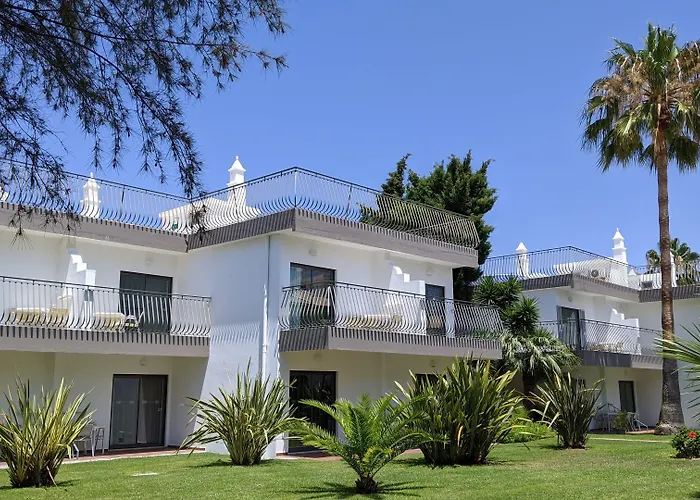 Bayside Salgados Апарт-отель 3*