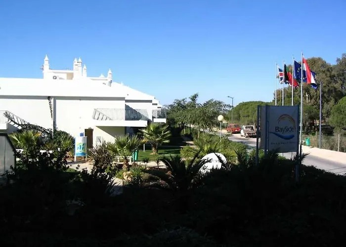 Bayside Salgados 아파트호텔 알부페이라