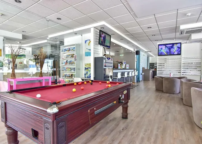 Bayside Salgados Апарт-отель