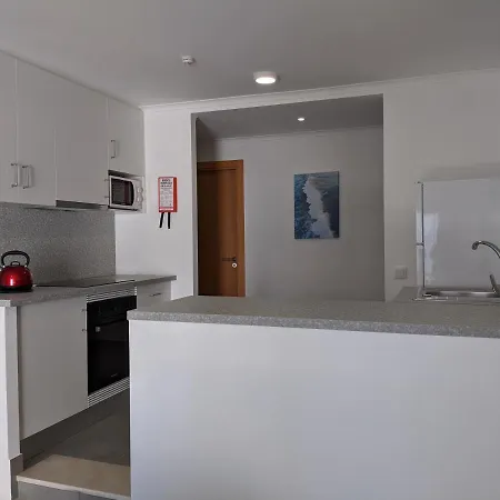Апарт-отель Bayside Salgados