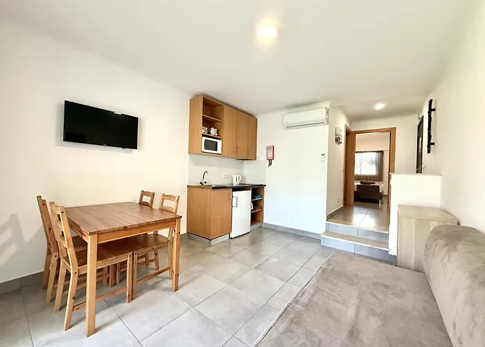 Bayside Salgados Hotel apartamentowy