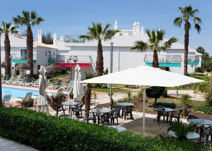 Bayside Salgados Hotel apartamentowy